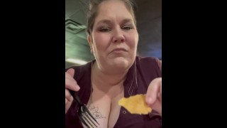 BBW feeding her face