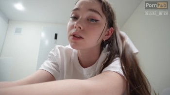 น้องสาวต่างแม่ทำอาหารเช้าแล้วได้น้ำอสุจิเต็มคำ Deluxe_Bitch - Pornhub.com
