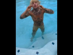 blonde FTM surfer twink swims naked - Screenshot 3 of 16 - Transgender