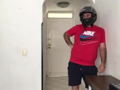 I seduce the delivery man to fuck my ass - Screenshot 4 of 16 - Perfect Pussy