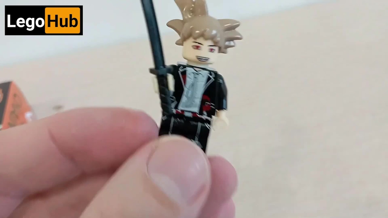 Girls, do you want to see my new Lego minifigure?