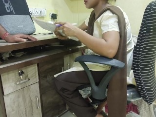 Учитель трахает девушку Дези