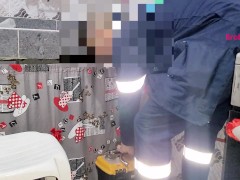 The plumber fixes my pussy leak🔥سكس السباك💧اصلح الحنفية و كمان اصلح كسي لكان يقطر💧صوت واضح - Screenshot 1 of 16 - Lhwa Maroc