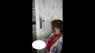l'écolière nympho zombiphiée