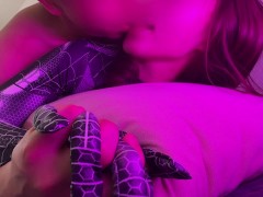 【素人】ぴちぴちスーツでコスプレいちゃラブH / エロい / カップル / 日本人 / ラブラブ / かわいい / パイパン / 美尻 - Screenshot 15 of 16 - Cosplay Spiderman
