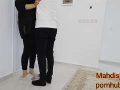 خیا..نت زن شوهردار همسایه در حال دادن گوشیش زنگ میخوره که شوهرش... (پر از مکالمه فارسی داغ) 3/16