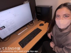 【ネカフェ/大量中出し】中出しした後も連続高速バック!! ネカフェの密室で寝取られる美人妻さん♪ AVを見ながら同じ動きでする騎乗位がエロすぎる♡　個人撮影 素人 ハメ撮り 人妻 NTR 中出し 変態 - Screenshot 3 of 16 - 素人