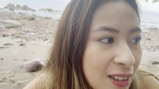 Compilatie van pijpbeurten in openbare plaatsen: Japanse babe zuigt op het strand en in de paskamer