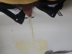 Pisaing at bome dehydrated and stressed