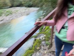 Экскурсоводка оказалась шлюхой - Screenshot 3 of 16 - Ass