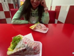 Экскурсоводка оказалась шлюхой - Screenshot 7 of 16 - Hot Sex