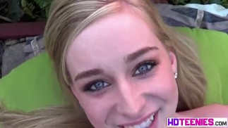 Горячая Лесбийская Игра с Блондинкой и Мастурбация