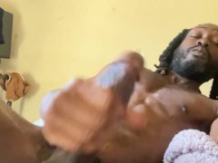 Fresh Out The Shower cumshot (full vid on OF)
