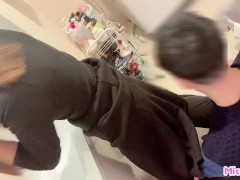 洗面所で身支度してる巨乳の彼女のスカートをまくって後ろから触りまくってそのまま生挿入-日本人/巨乳/個人撮影/素人カップル/立ちバック - Screenshot 3 of 16 - Perky Boobs
