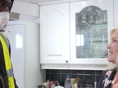 The well built worker impresses the blonde - Screenshot 4 of 16 - Natural Boobs