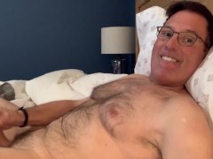 Quick Jerk-off in bed