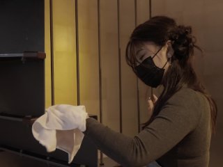 Footjob and Dirty talk：how the stepmom revive my vitality