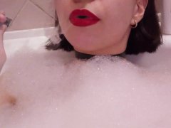 I smoke in a bath with foam while listening to Russian songs