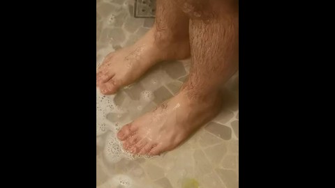 Spying my feet in shower