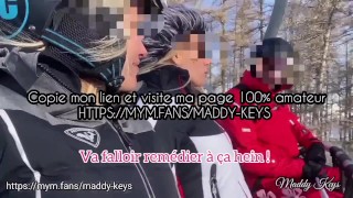 Maddy Keys et sa pote offre du sexe à un vrai moniteur de ski pendant un cours particulier