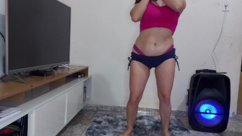 My beautiful stepdaughter dancing and I'm obsessed with fucking her in the pussy