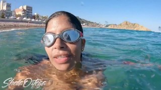 ビーチでのセックス、ファンとの水中 - SHEILA ORTEGA