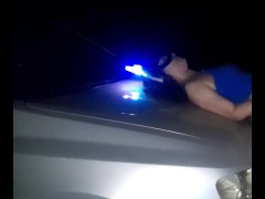 Estava no bloco de Carnaval, mas o tesao bateu e dei uma escapada para fuder no mato com negao