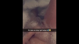 Sexting op Snapchat in mijn badkuip eindigt in een echte neukbeurt