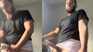 Homme solo baise un simulateur de pipe Fleshlight avec Nice et une grosse bite a un orgasme INTENSE