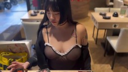 【咪咪寶】裸上身吃火鍋！