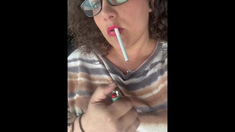 Still smoking 🥵 full video on fans.ly/MalloryKnox37