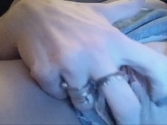 Pretty Kitty - Screenshot 9 of 16 - Horny Girl