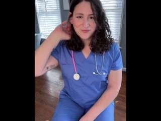 Enfermera Trans Alivia Su Tensión (juego De Roles)