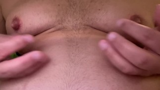 Большой эрегированный накачанный сосок