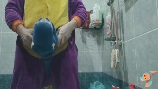 Голубой динозавр тираннозавр Писает