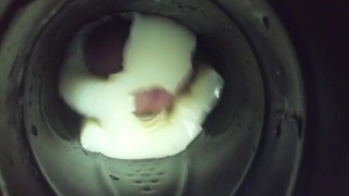 Sperme à l’intérieur de mon jouet creampie