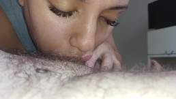 сжимает в рот много члена и сильно сосет его по просьбе поклонника🫦🍆🤤😋💦🥛🤭😵 💫