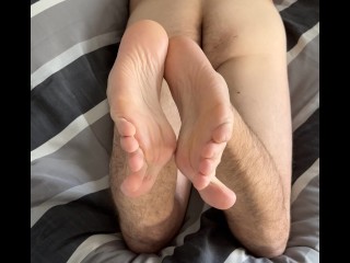 You want to Play with my Feet