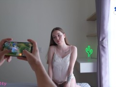 Хватит Играть! Лучше Трахни Свою Сводную Сестренку 1/16