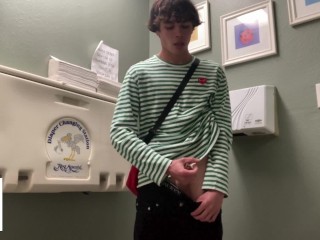 Gay Teen Model Masturbates inside Dentist Public Restroom!