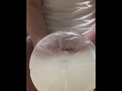 アングルを変えてまたペットボトルに大量射精 - Screenshot 5 of 16 - Big Cum Load