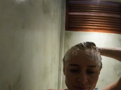 Принимаю душ после океана - Screenshot 4 of 16 - Mom Shower