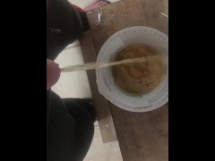 Piss in thd kitchen