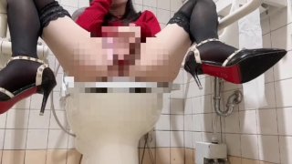 Hentai-Gefühl Der Unmoral Zu Gefährlich, Kein Ton, Entblößte Masturbation An Einem Gefährlichen Ort, Massives Squirting,