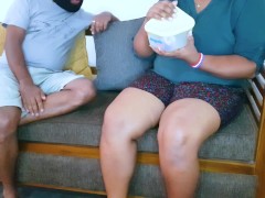 Milf Next Door Gives Her Young Neighbor to Pussy For Fuck -අල්ලපු ගෙදර සුදු බෝල ආන්ටි දුන්න කැරි සැප - Screenshot 1 of 16 - Asian Milf
