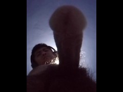 Oculta entre los peluches de mi hermanastro