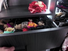 Caught by my Thicc Step Mom - Melanie Hicks - Taboo Heat - Luke Longly - Screenshot 4 of 16 - Thicc