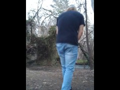 Public piss desperation - Screenshot 10 of 16 - Pee Desperation