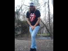 Public piss desperation - Screenshot 2 of 16 - Desperate Amateurs