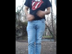 Public piss desperation - Screenshot 3 of 16 - Desperate Pee